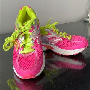 Girls Saucony Cohesion 8 Lace Sneaker